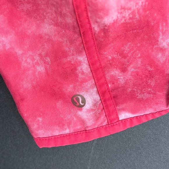 ⭐️Lululemon Tracker Shorts in Tidal Trip Boom Juice/Neon Pink [2003] - Picture 6 of 9